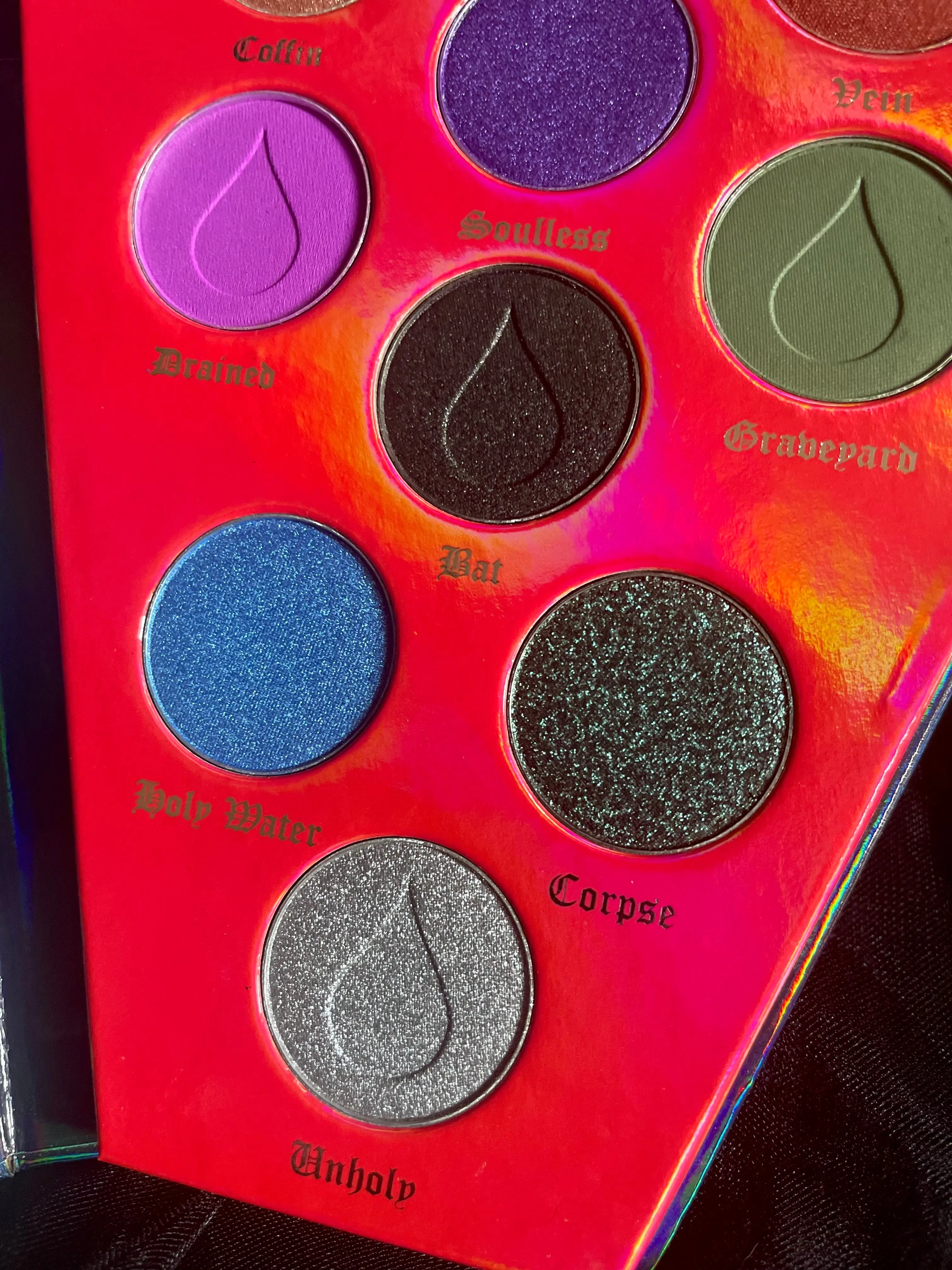 Curst Kosmetics BITES eyeshadow palette