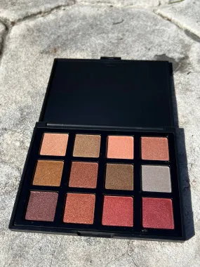 Warm Wishes Eyeshadow Palette